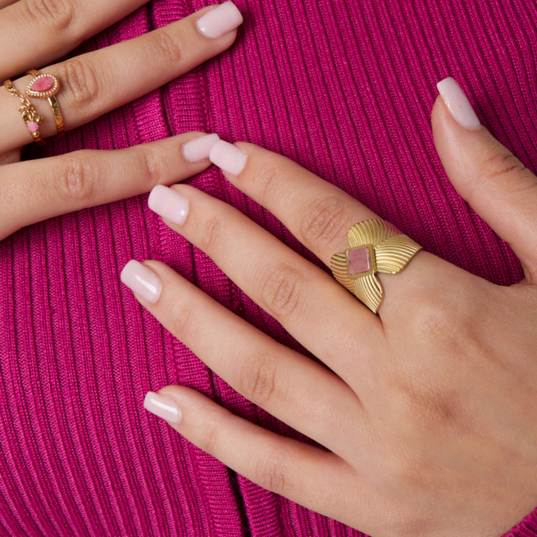 Ring blaadjes met ruit steen - goud/roze