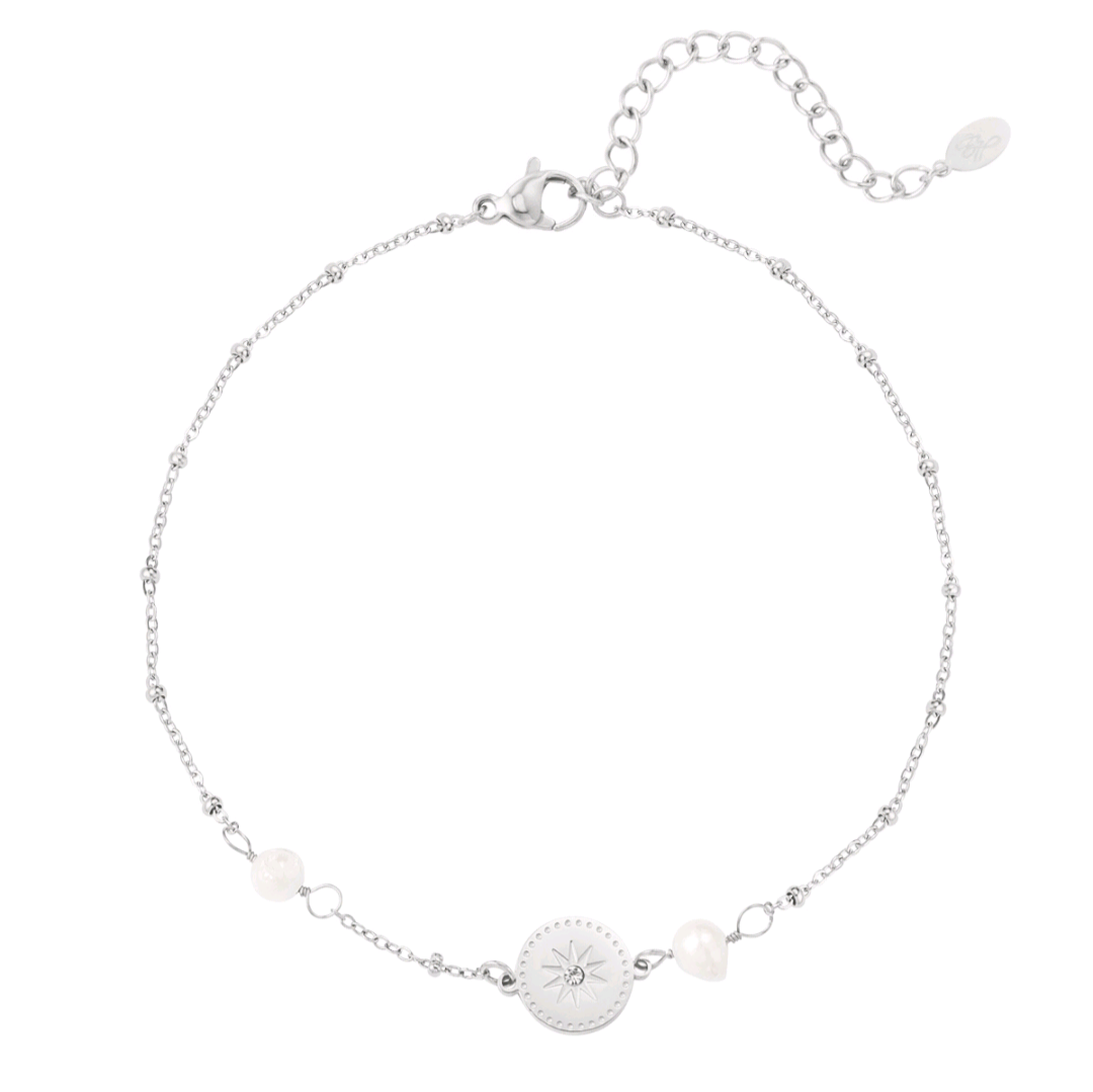 Enkelbandje met bedel en parels - zilver