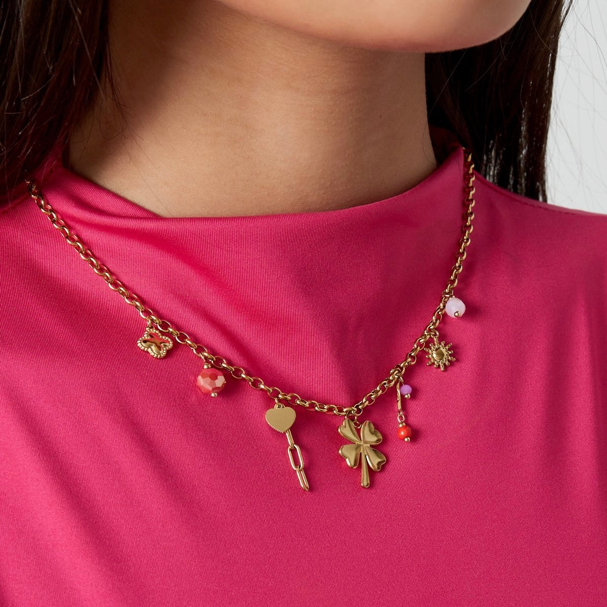 Lucy charm ketting - goud