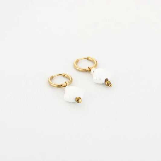 Schelp kraal oorbellen wit - goud