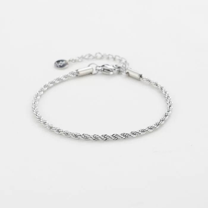 Basic gedraaide armband - zilver