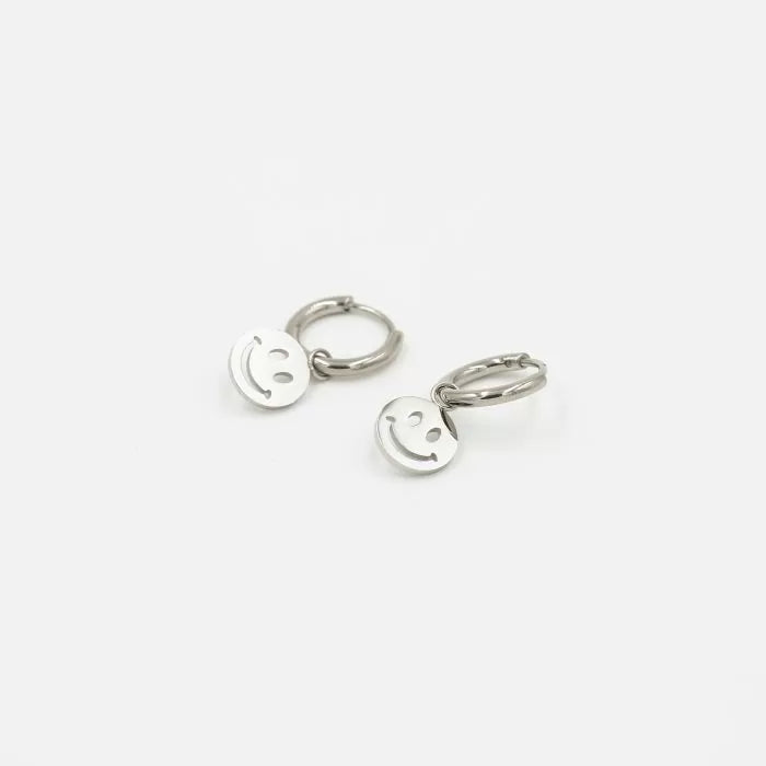 Smiley oorbellen - zilver
