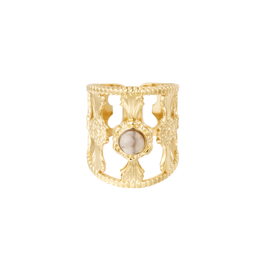 Sierlijke ring met steen - beige